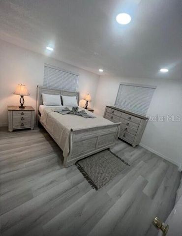 5212 LAHAINA DRIVE, Sarasota, FL 34232