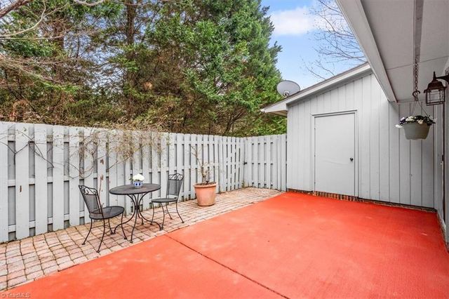 2728 Spring Bridge Trail, Greensboro, NC 27410