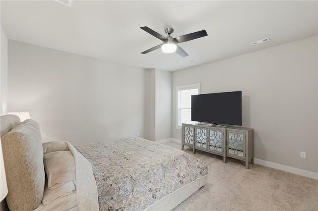 825 NE Heights Lane, Bentonville, AR 72712
