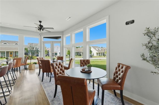 825 NE Heights Lane, Bentonville, AR 72712