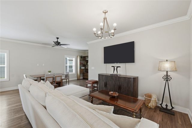 825 NE Heights Lane, Bentonville, AR 72712