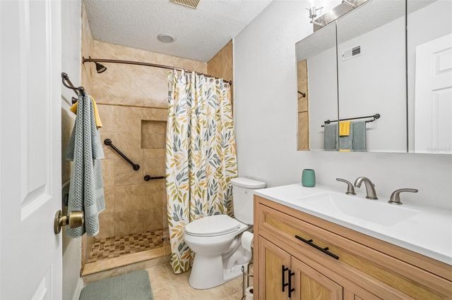 8350 SAVANNAH TRACE CIRCLE 1601, Tampa, FL 33615