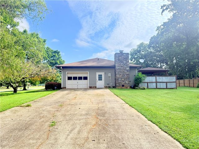 107 Stonebrook Drive, Seneca, SC 29672