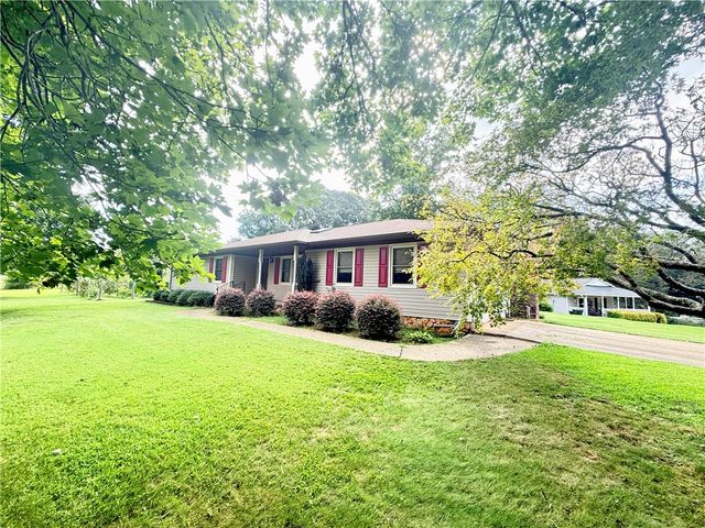 107 Stonebrook Drive, Seneca, SC 29672