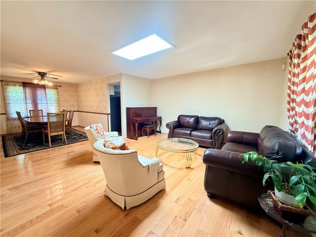 107 Stonebrook Drive, Seneca, SC 29672