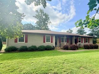 107 Stonebrook Drive, Seneca, SC 29672