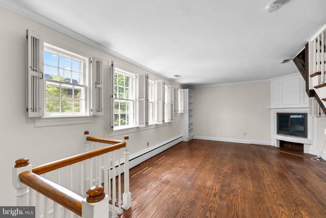 3341 DENT PL NW, Washington, DC 20007