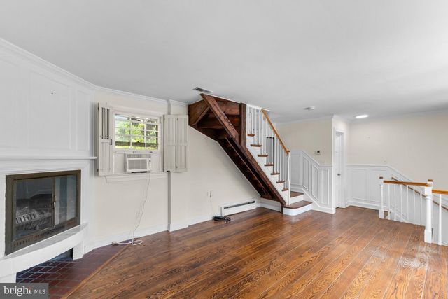 3341 DENT PL NW, Washington, DC 20007