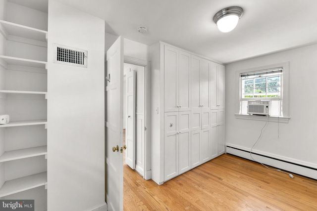 3341 DENT PL NW, Washington, DC 20007