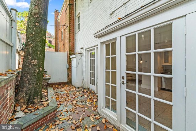 3341 DENT PL NW, Washington, DC 20007