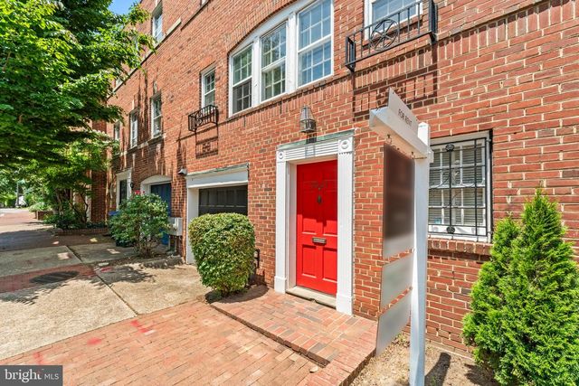 3341 DENT PL NW, Washington, DC 20007
