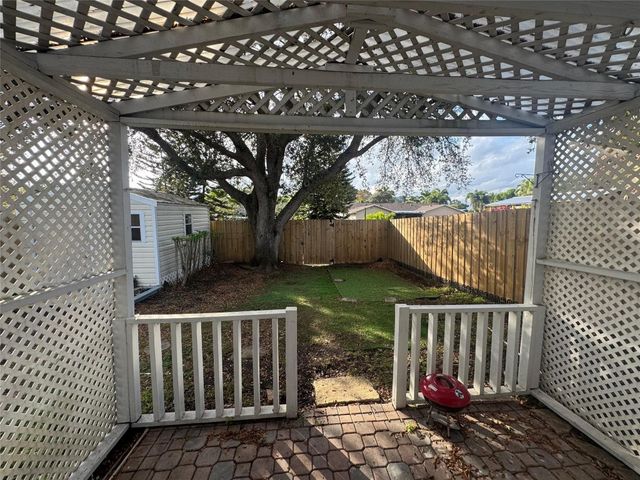 4345 SW 72nd Terrace, Davie, FL 33314