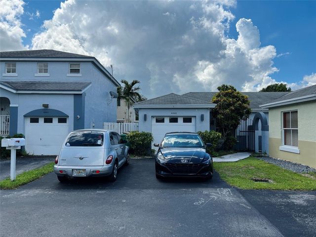4345 SW 72nd Terrace, Davie, FL 33314