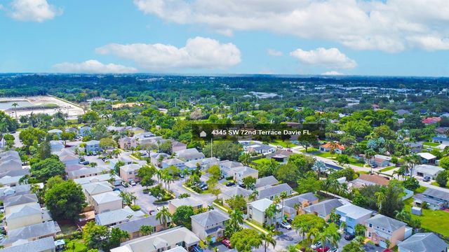 4345 SW 72nd Terrace, Davie, FL 33314