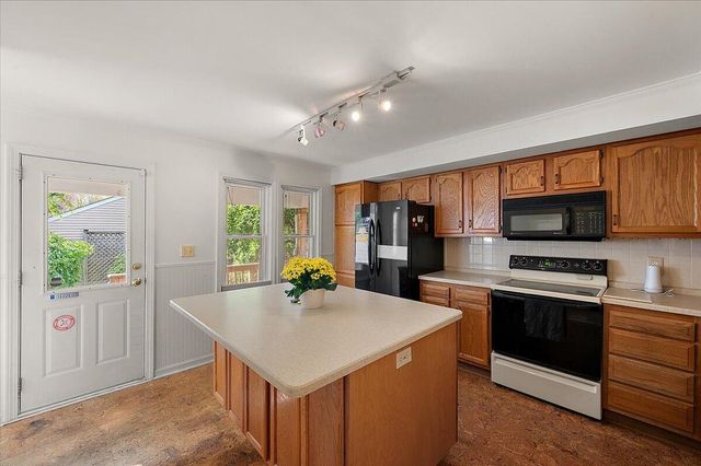 22153 Park Street, Dearborn City, MI 48124
