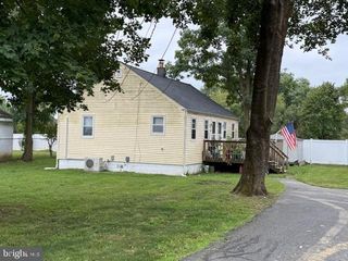 50 MAIN ST W, Wrightstown, NJ 08562