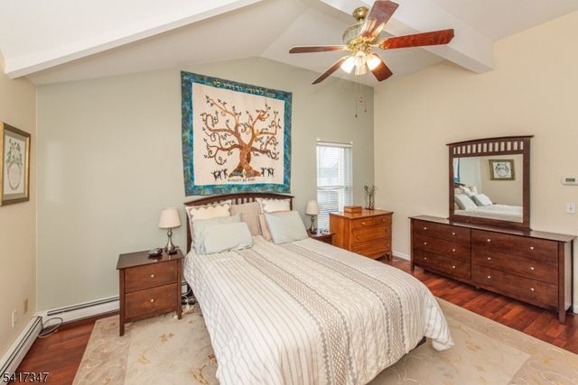 42 Roosevelt Ave, Parsippany-troy Hills Twp., NJ 07034