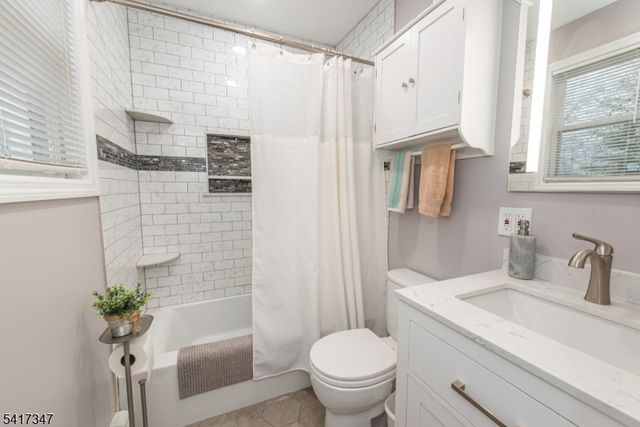 42 Roosevelt Ave, Parsippany-troy Hills Twp., NJ 07034