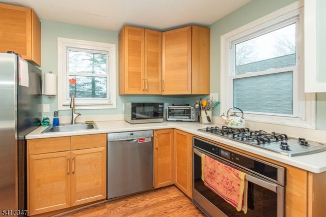 42 Roosevelt Ave, Parsippany-troy Hills Twp., NJ 07034