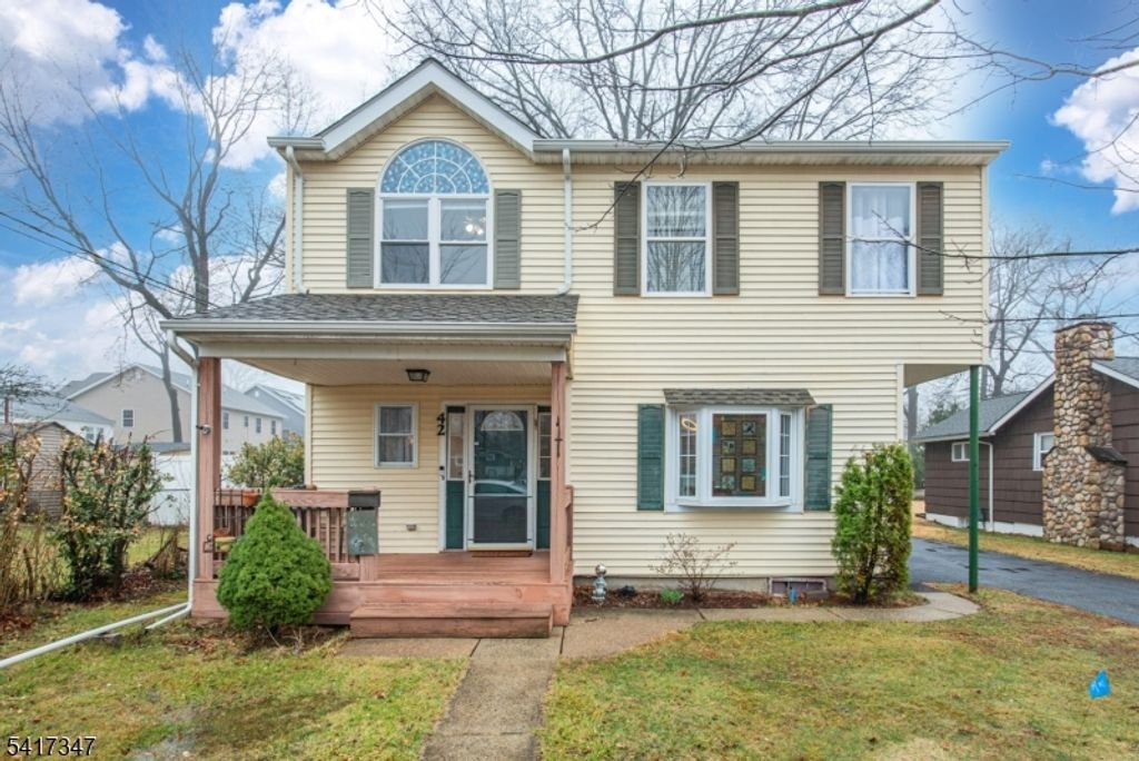 42 Roosevelt Ave, Parsippany-troy Hills Twp., NJ 07034