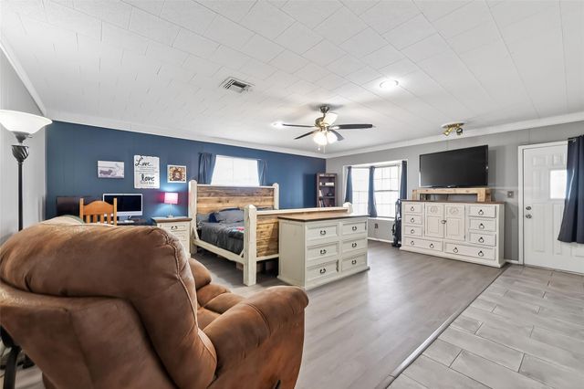 2555 Straznicky Road, Beasley, TX 77417