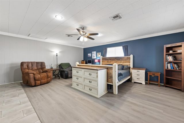 2555 Straznicky Road, Beasley, TX 77417