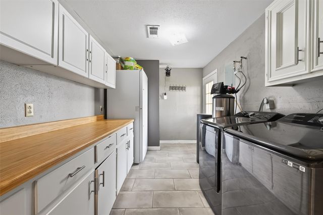 2555 Straznicky Road, Beasley, TX 77417