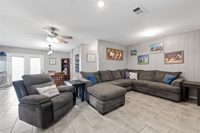 2555 Straznicky Road, Beasley, TX 77417