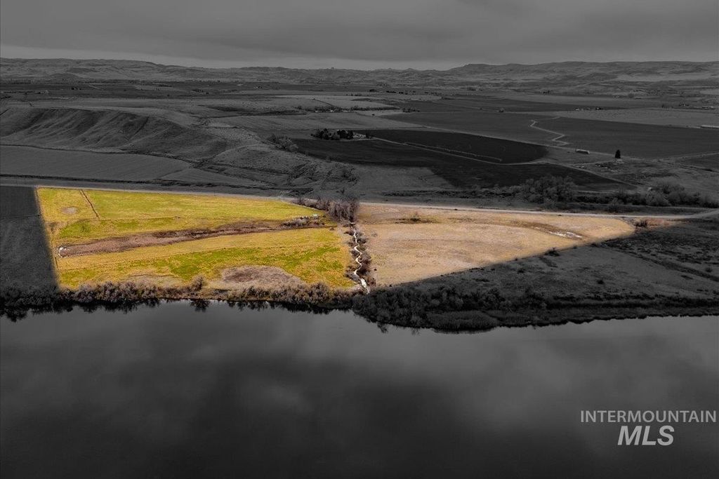 1212 River Rd, Homedale, ID 83628 photo 2