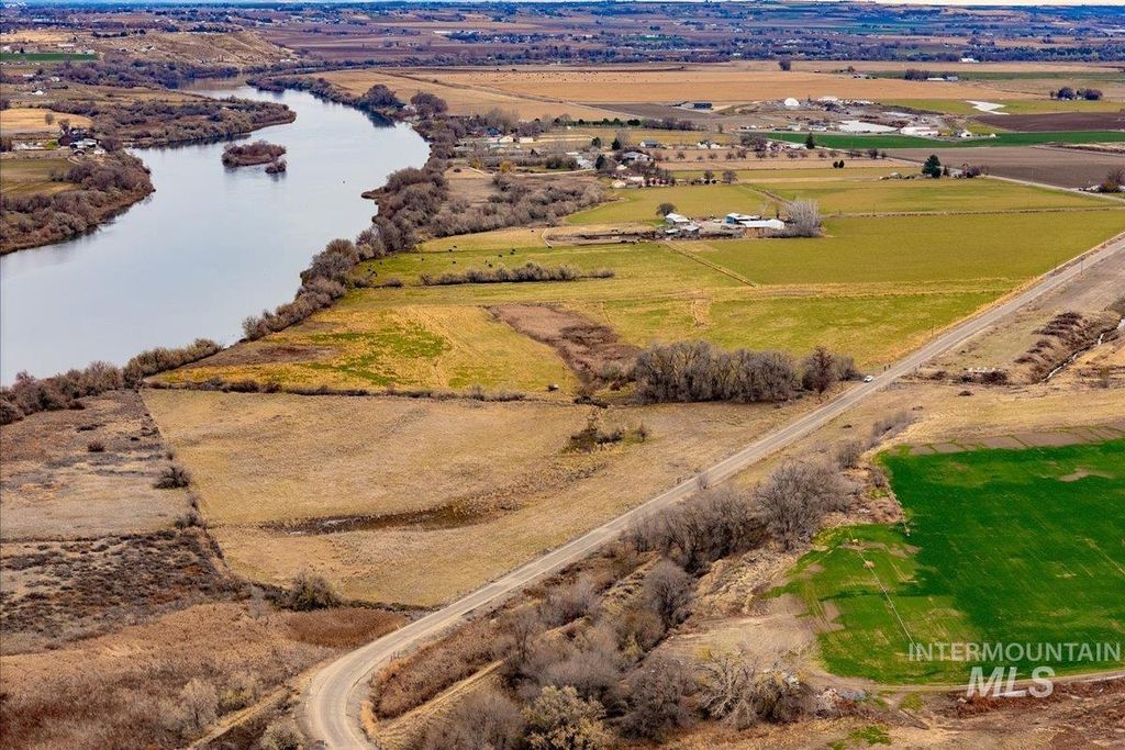 1212 River Rd, Homedale, ID 83628 photo 4