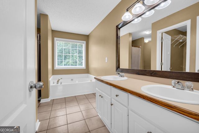 259 Beacon Drive, Maysville, GA 30558