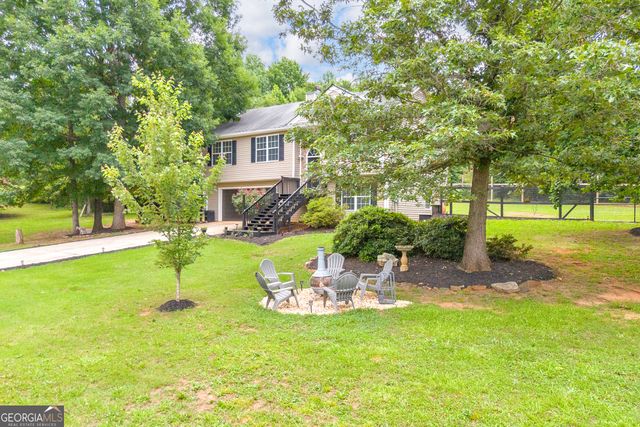 259 Beacon Drive, Maysville, GA 30558