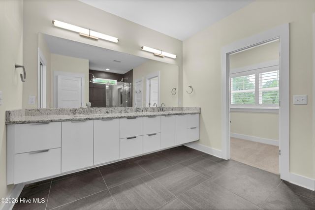 346 Shore Point Drive, Wilmington, NC 28411