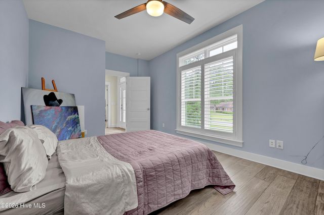 346 Shore Point Drive, Wilmington, NC 28411