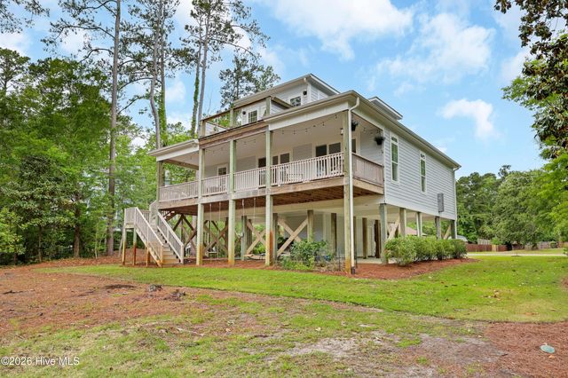 346 Shore Point Drive, Wilmington, NC 28411