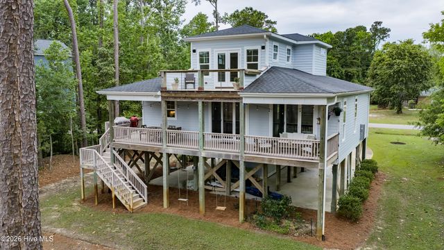 346 Shore Point Drive, Wilmington, NC 28411