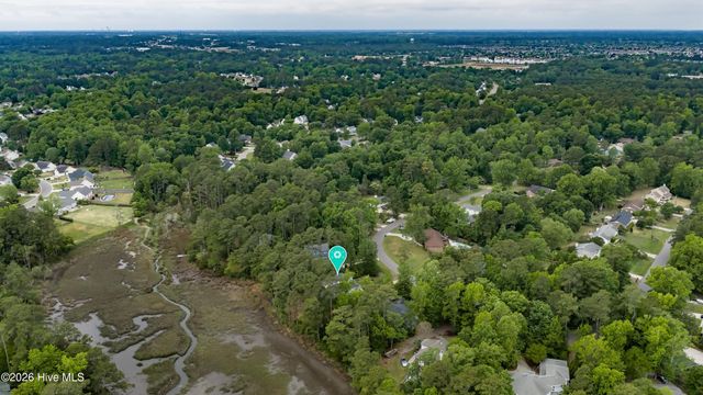 346 Shore Point Drive, Wilmington, NC 28411