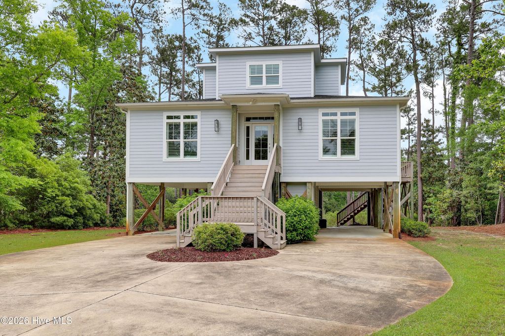 346 Shore Point Drive, Wilmington, NC 28411