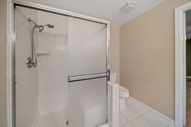 5645 S Cass Avenue 301, Westmont, IL 60559