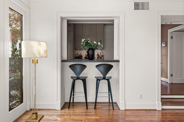 2315 Ella Lee Lane, Houston, TX 77019