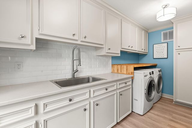 2315 Ella Lee Lane, Houston, TX 77019