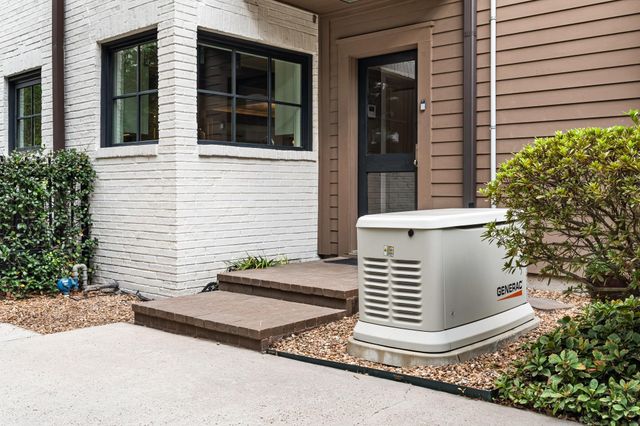 2315 Ella Lee Lane, Houston, TX 77019