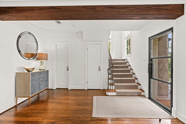 2315 Ella Lee Lane, Houston, TX 77019