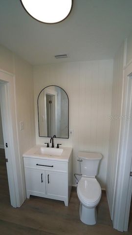 1632 27TH AVENUE N, St Petersburg, FL 33713