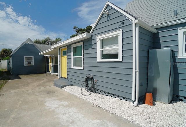 1632 27TH AVENUE N, St Petersburg, FL 33713