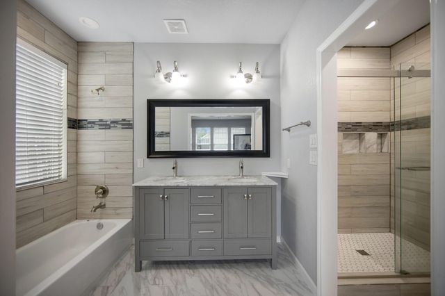 515 Dahila Street, Waller, TX 77484