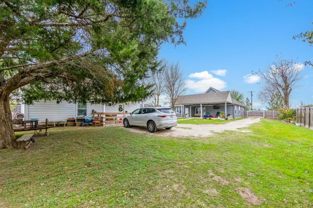 515 Dahila Street, Waller, TX 77484