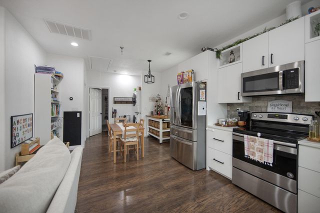 515 Dahila Street, Waller, TX 77484