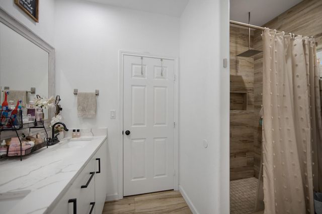 515 Dahila Street, Waller, TX 77484