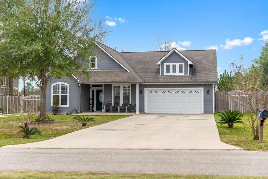 515 Dahila Street, Waller, TX 77484